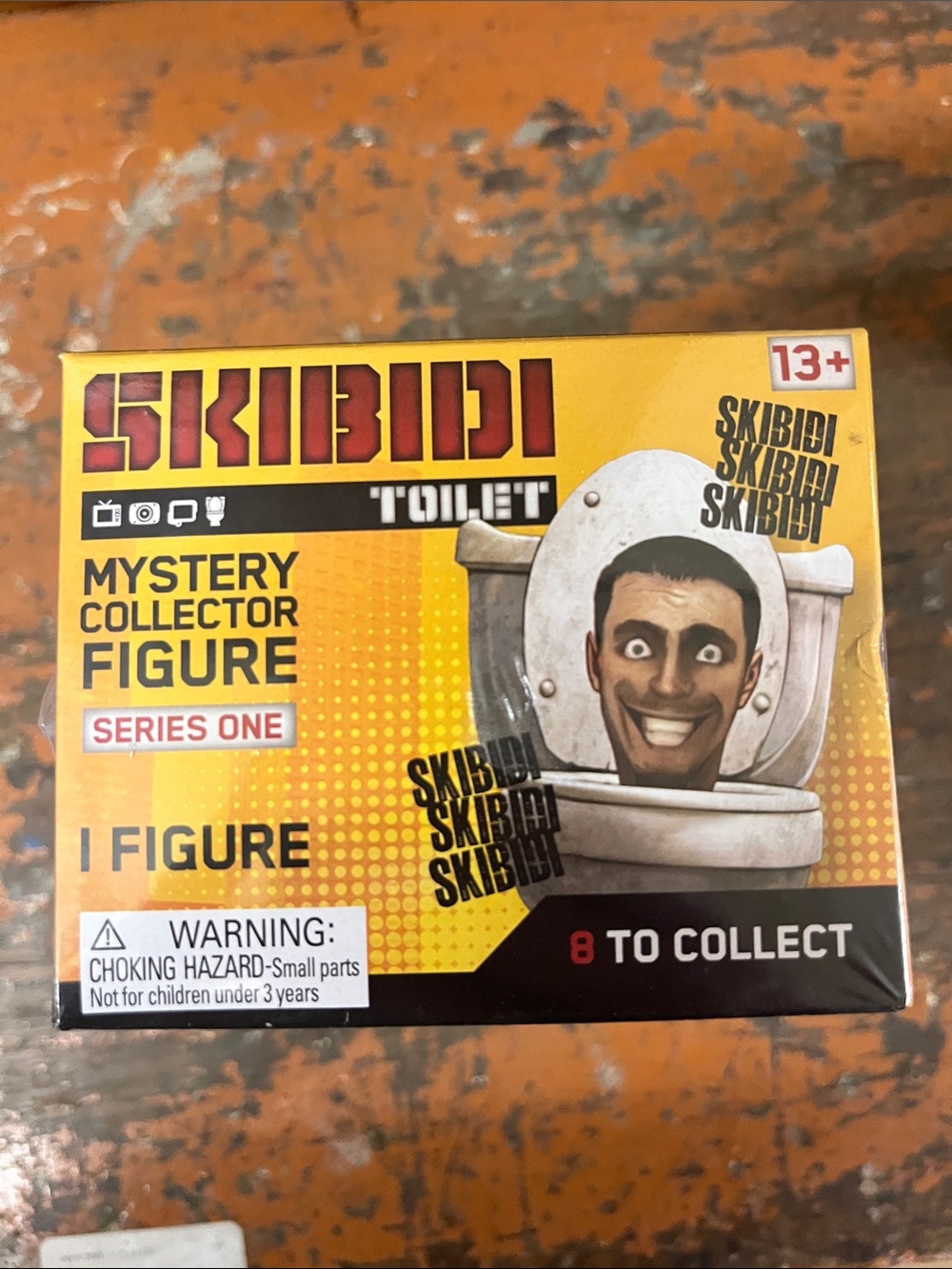 Skibidi Toilet Mystery Collector Figure - Yellow